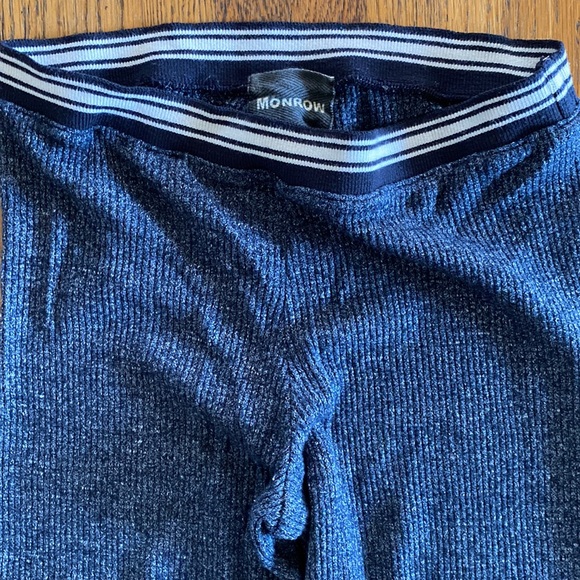 Monrow navy leggings sample size - Picture 2 of 5